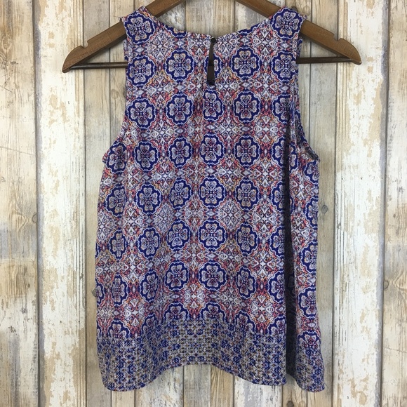 Fourteenth Place Sleeveless Top - Picture 4 of 5